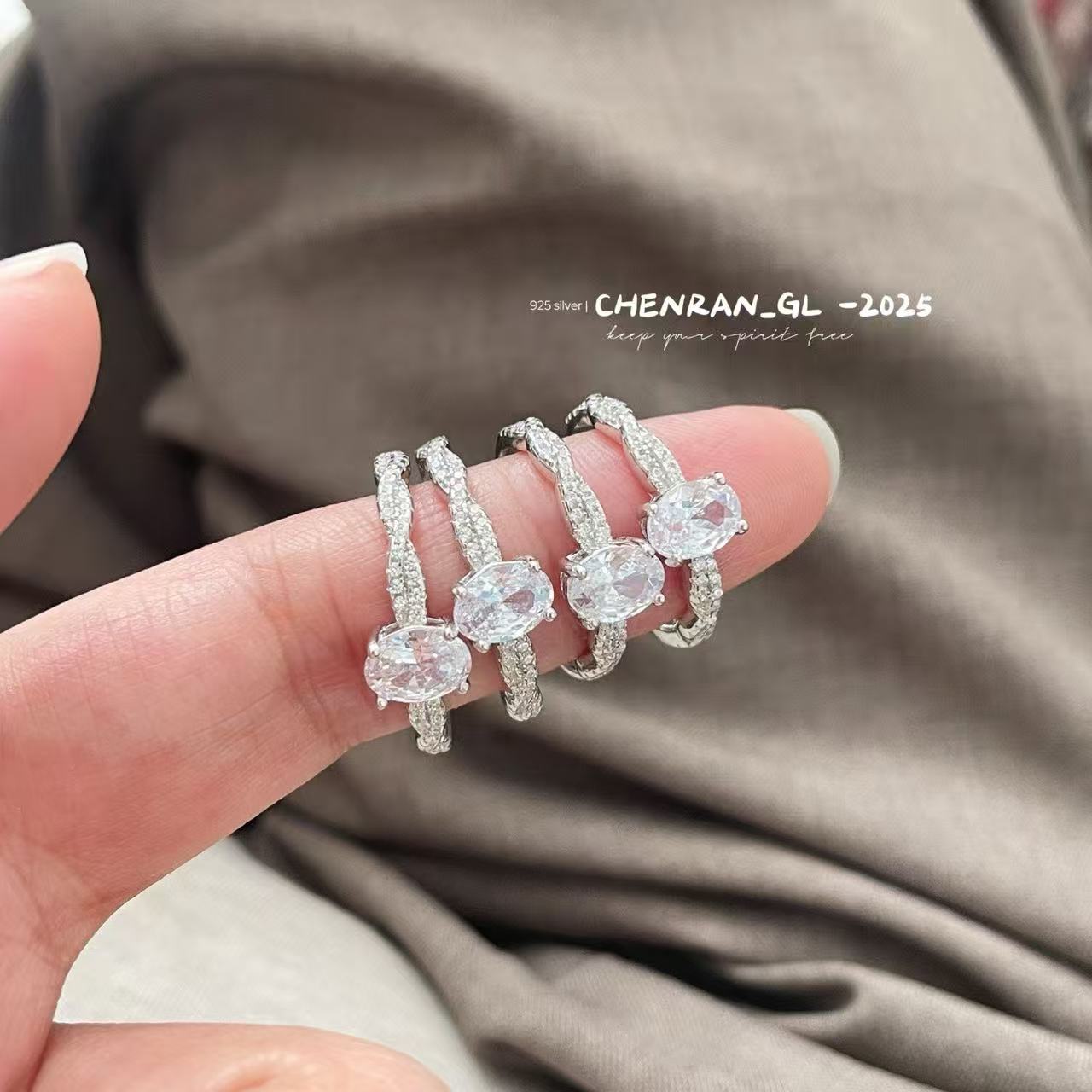 S925 silver “Rotating Ballet” pigeon egg high-carbon diamond ring