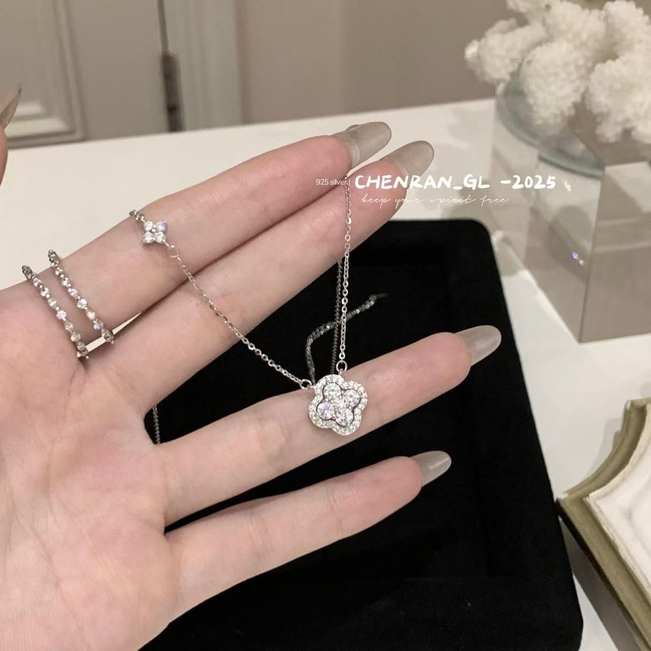 S925 silver lucky four-leaf clover diamond necklace