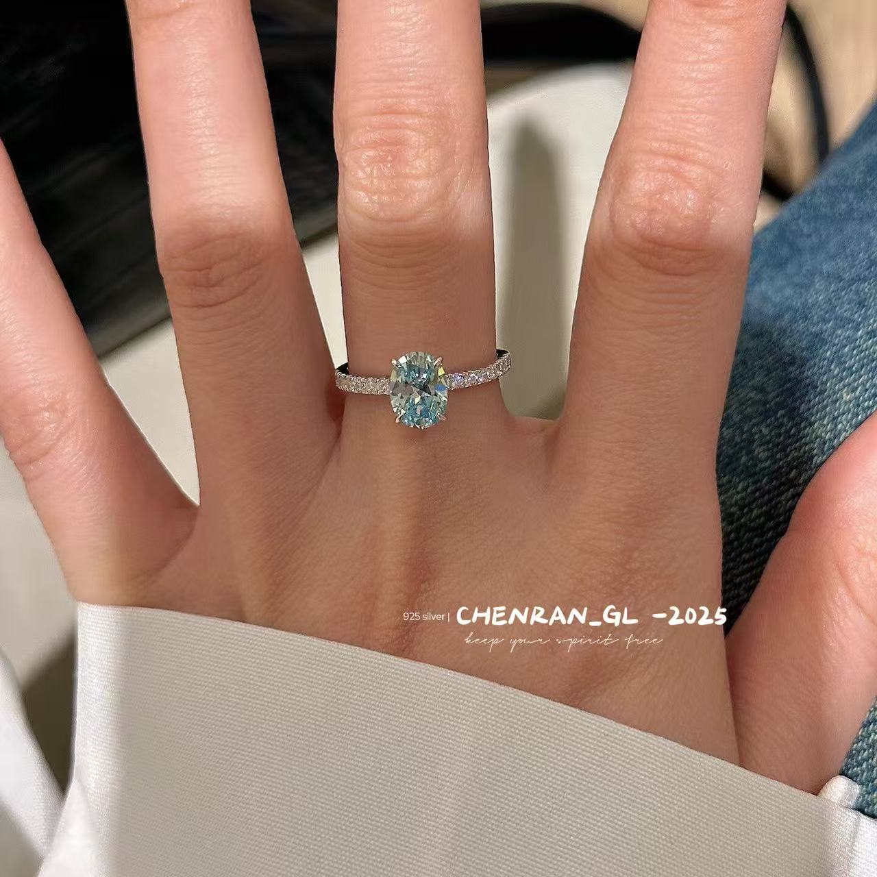 S925 Silver High Carbon Diamond Pigeon Egg Blue Zircon Ring