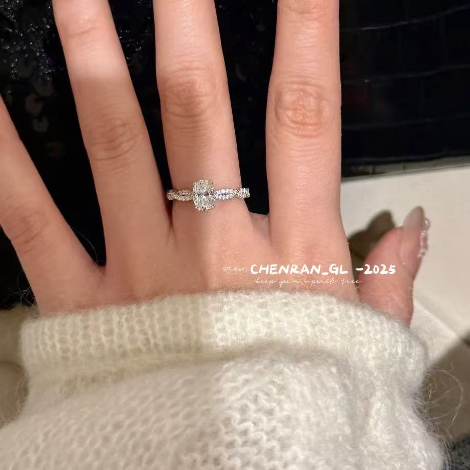 S925 silver “Rotating Ballet” pigeon egg high-carbon diamond ring