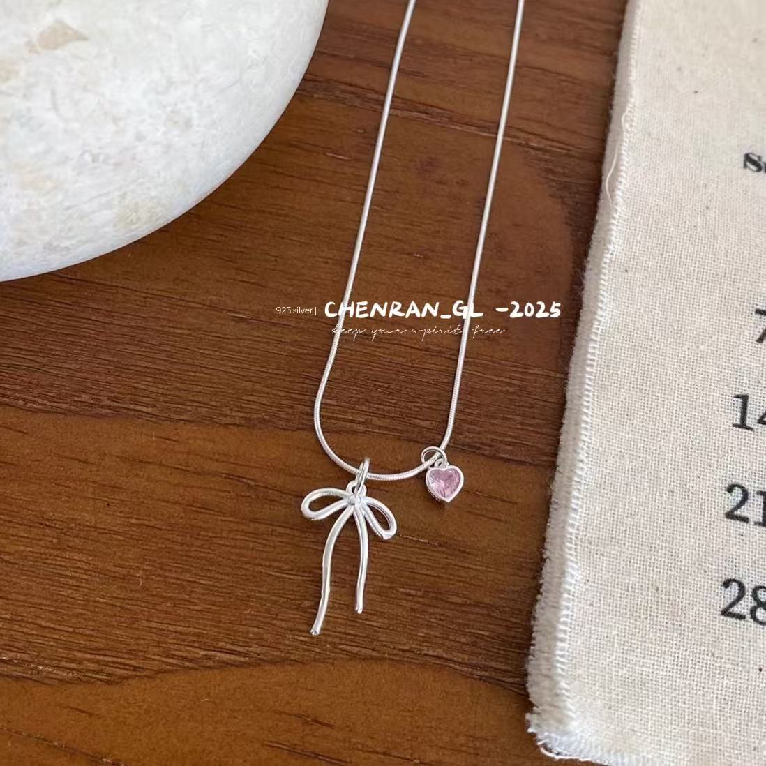 S925 silver pink diamond heart-shaped bow necklace