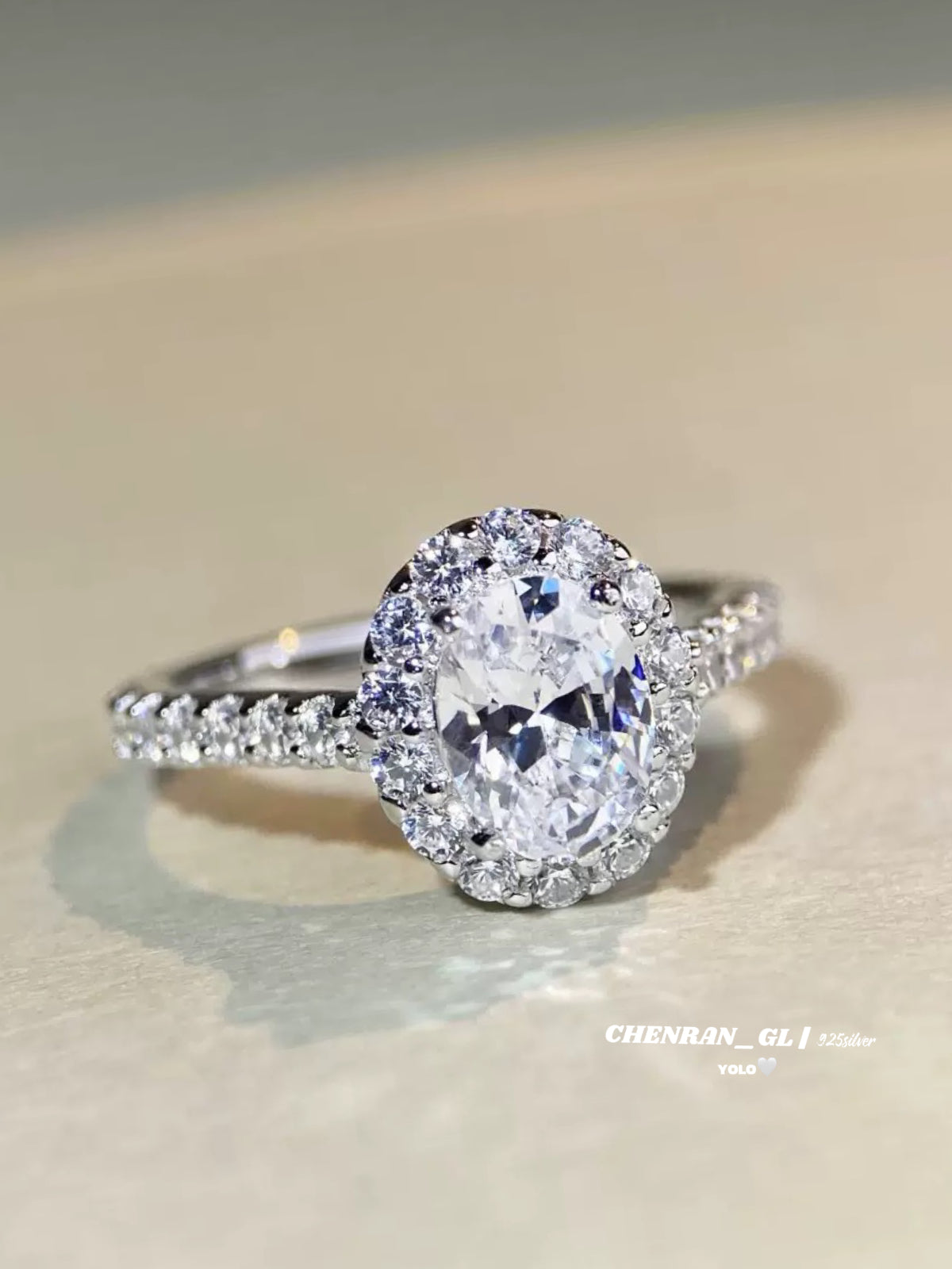 S925 silver pigeon egg super shiny high-carbon diamond ring