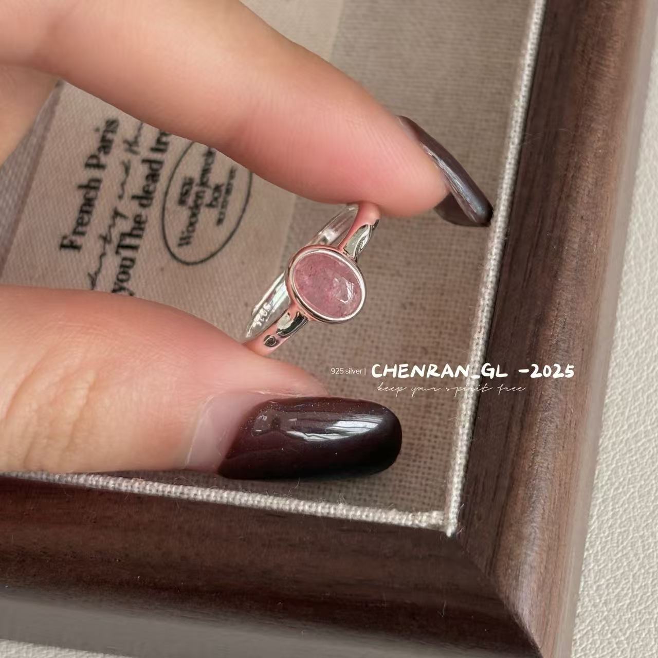 S925 silver oval strawberry crystal ring