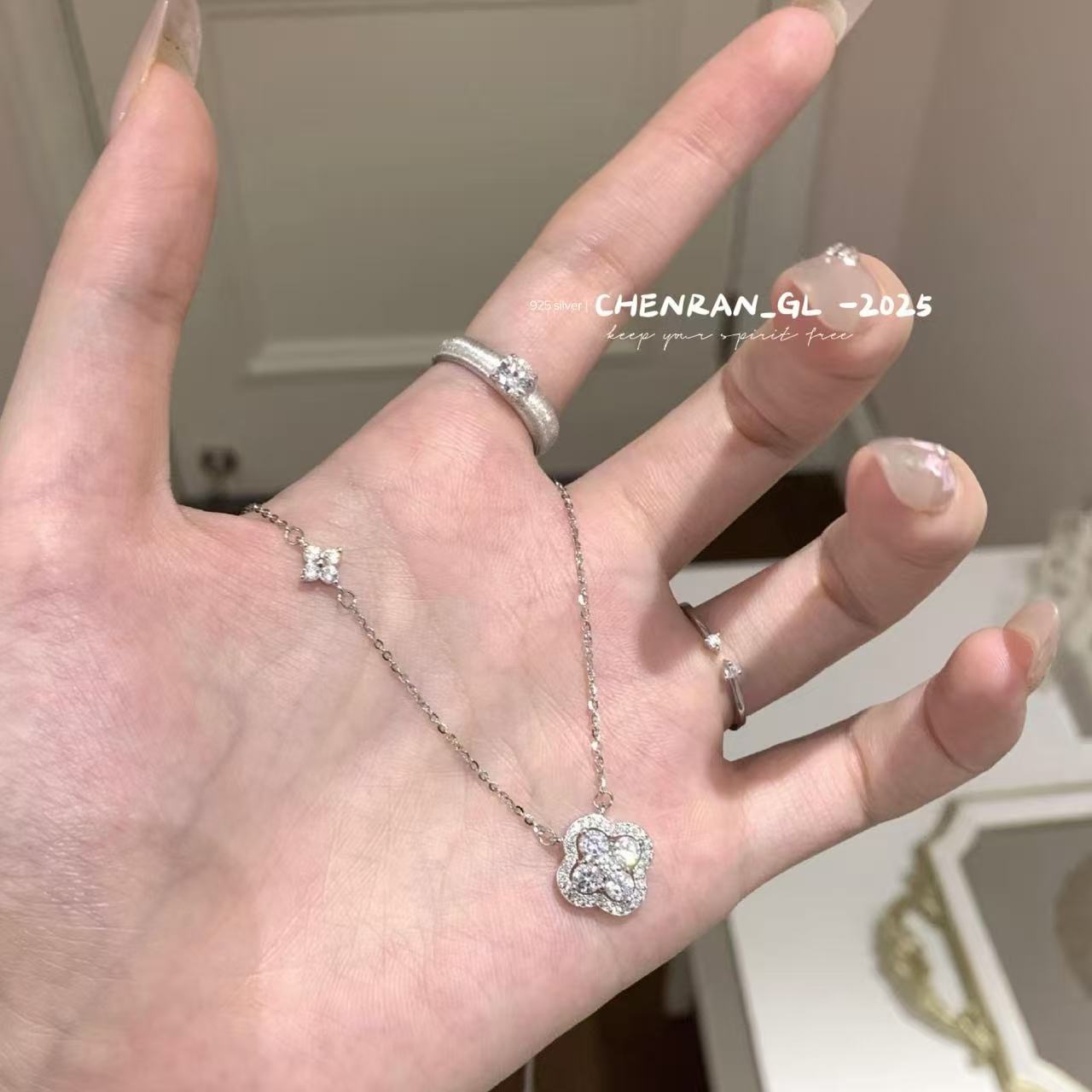 S925 silver lucky four-leaf clover diamond necklace