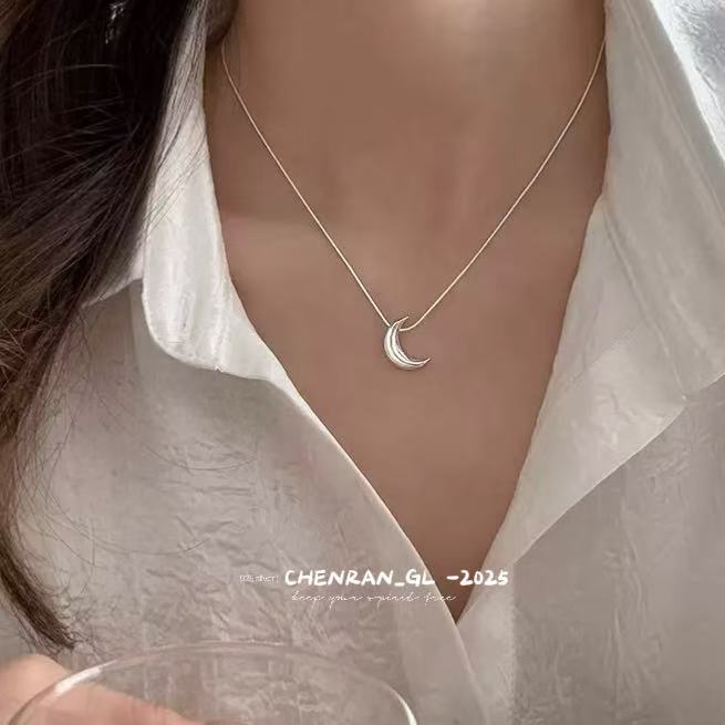 S925 silver solid moon necklace