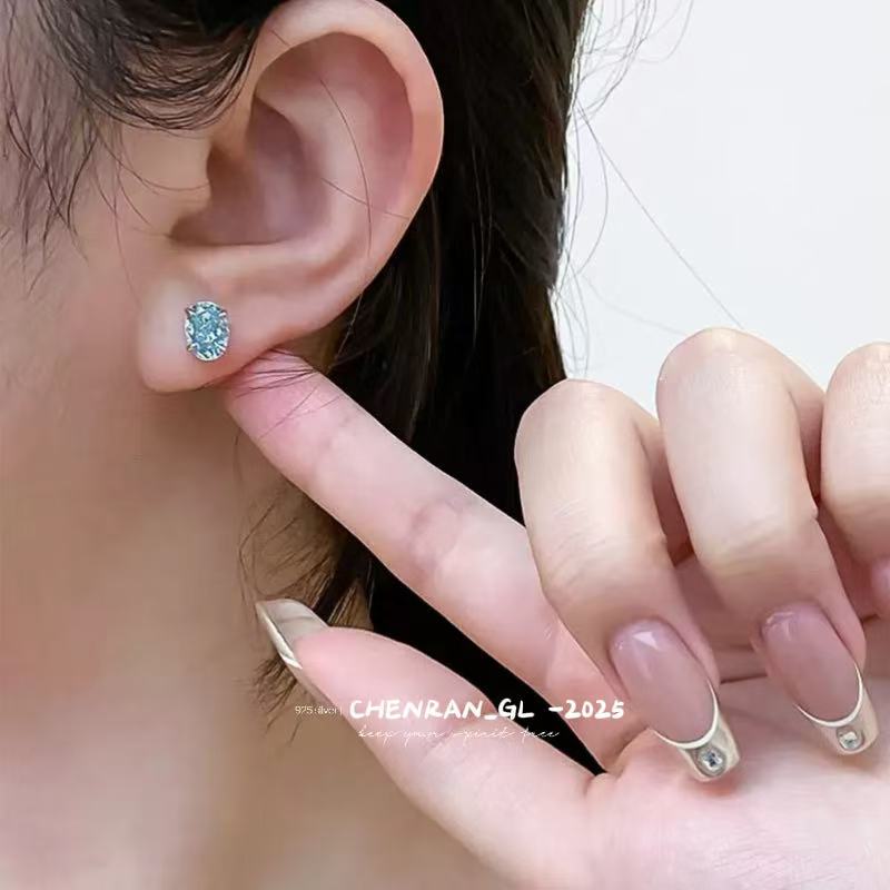 S925 silver high carbon diamond 6*8mm earrings