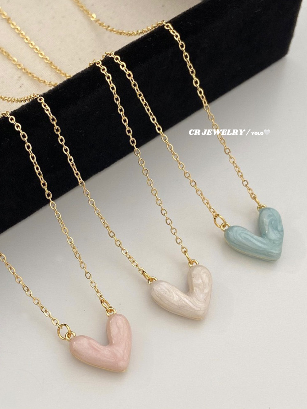 Heart-shaped drip glaze necklace