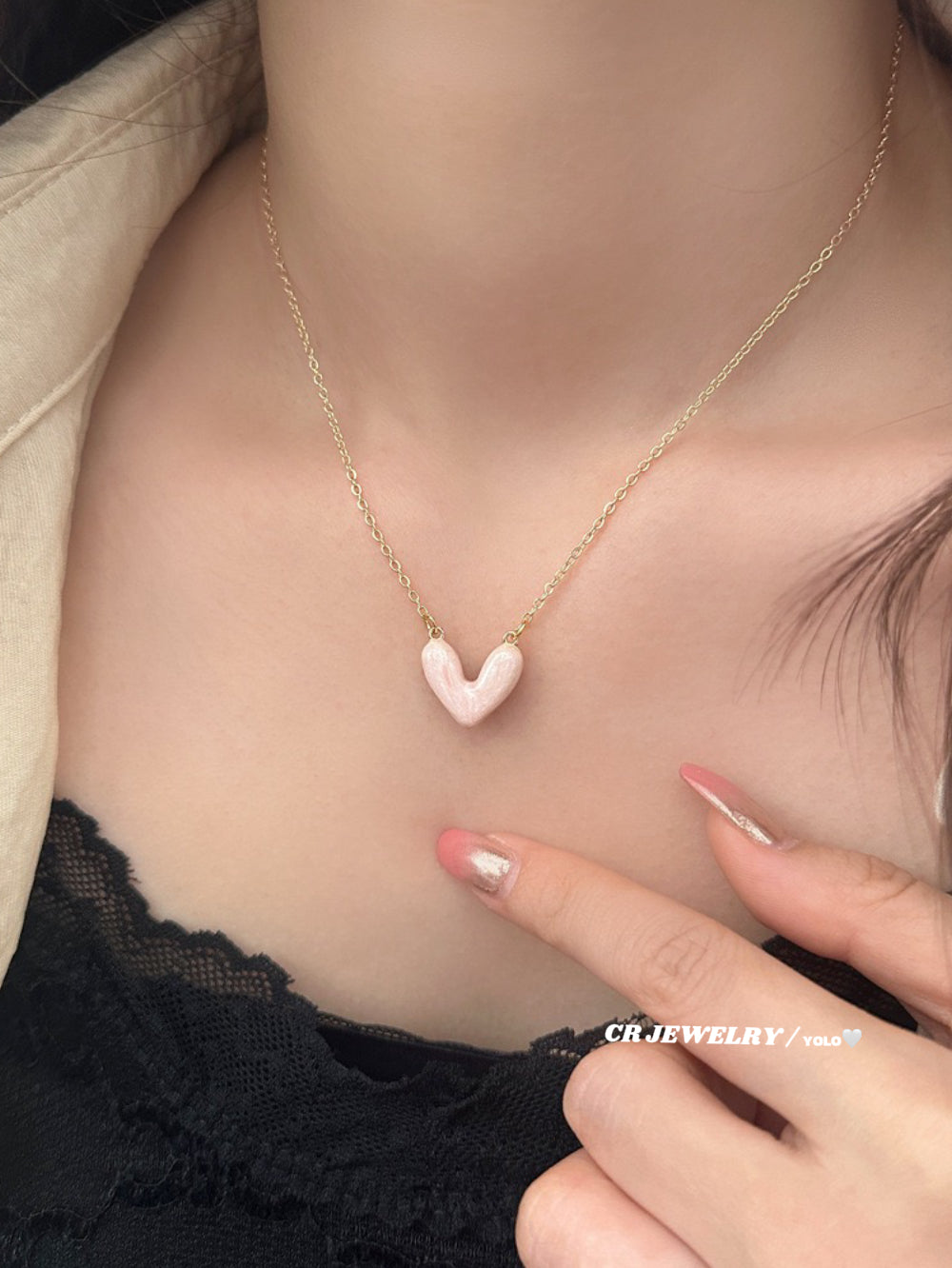 Heart-shaped drip glaze necklace