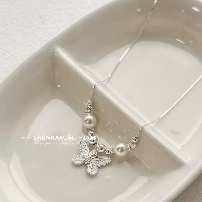 S925 silver a lively and ethereal butterfly faux pearl necklace