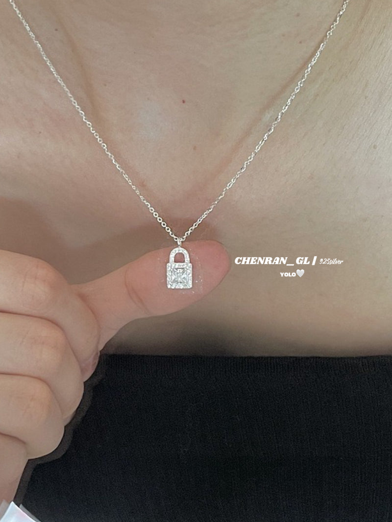 S925 silver light luxury mini diamond-encrusted lock necklace